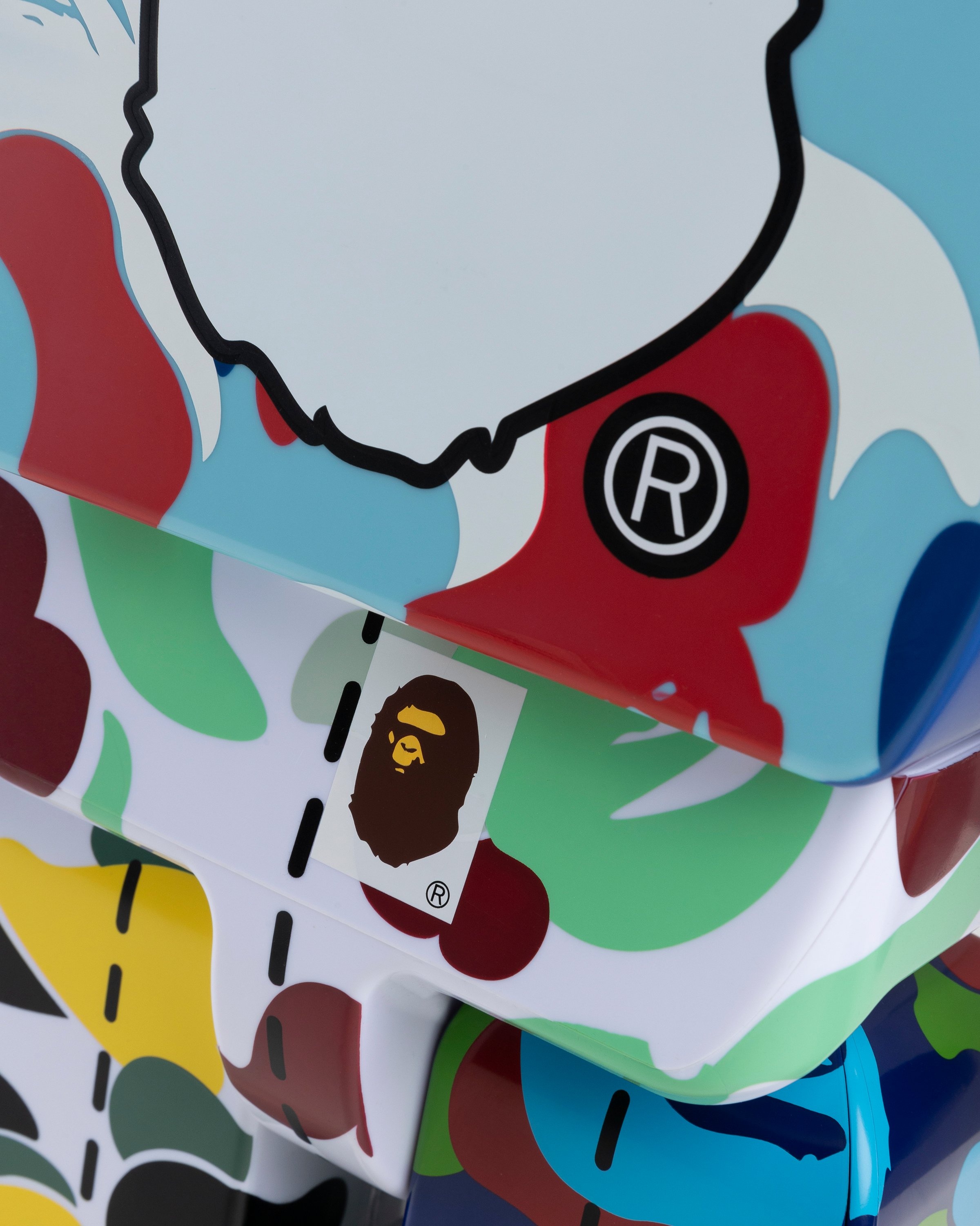 Medicom – Be@rbrick BAPE Camo 28th Anniversary 1000% #1 - Toys - Multi - Image 6