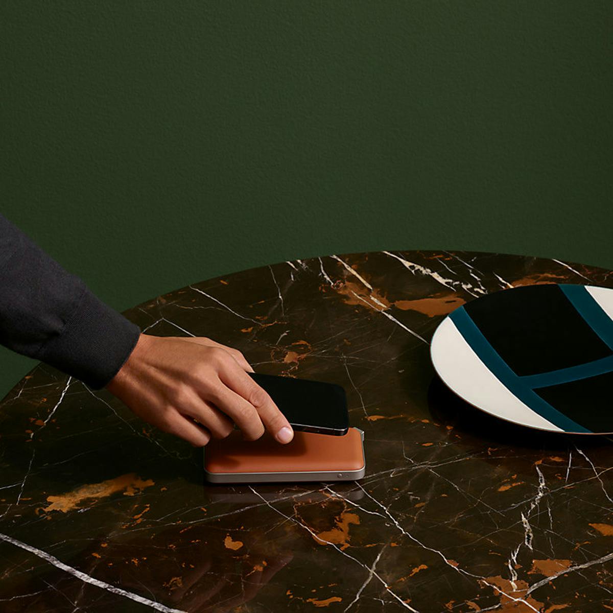 hermes-volt-h-power-bank2