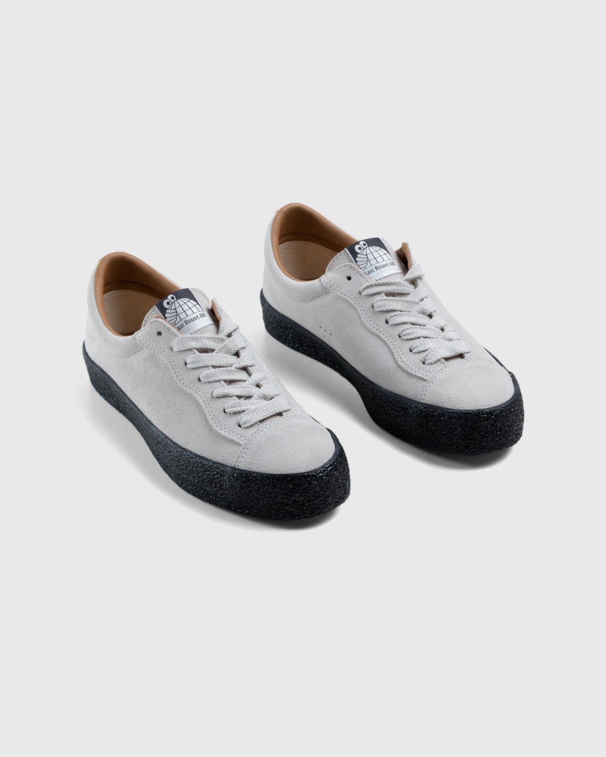 Last Resort AB – VM002 Suede Lo White/Black - Low Top Sneakers - White - Image 3