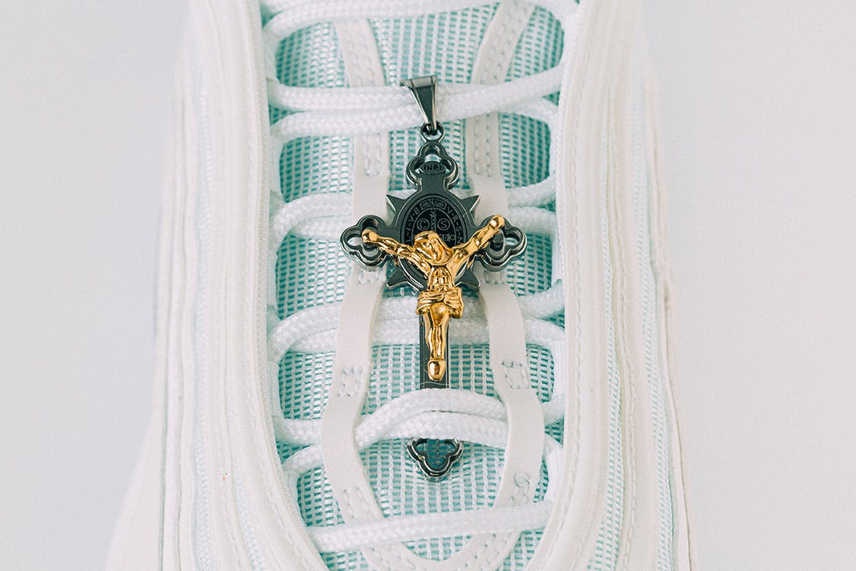 Arrangement Pedestrian assist Custom Air Max 97 "Jesus Shoes": How to Buy & Price
