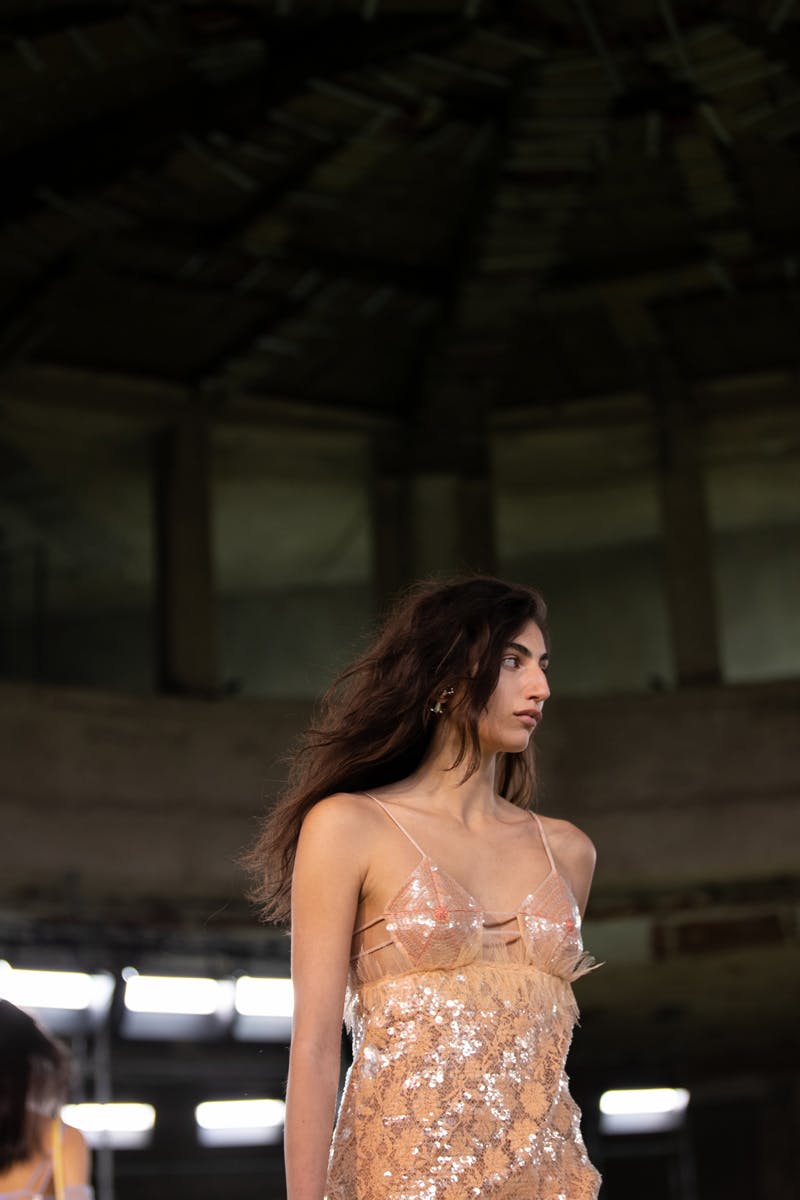 bottega-veneta-fall-winter-2022-collection-runway-show-25