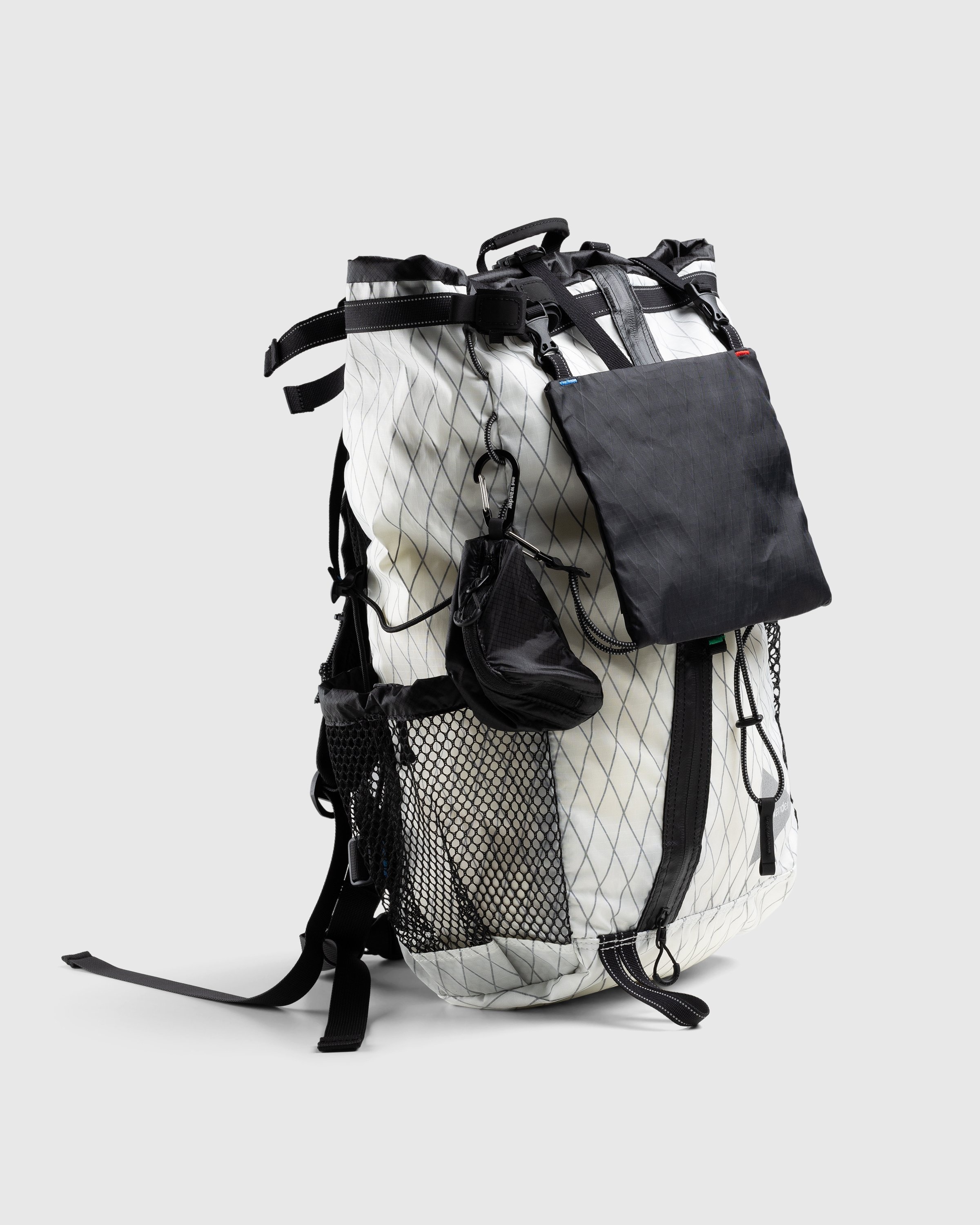 and wander ECOPAK 30L BACKPACK - OFF WHITE