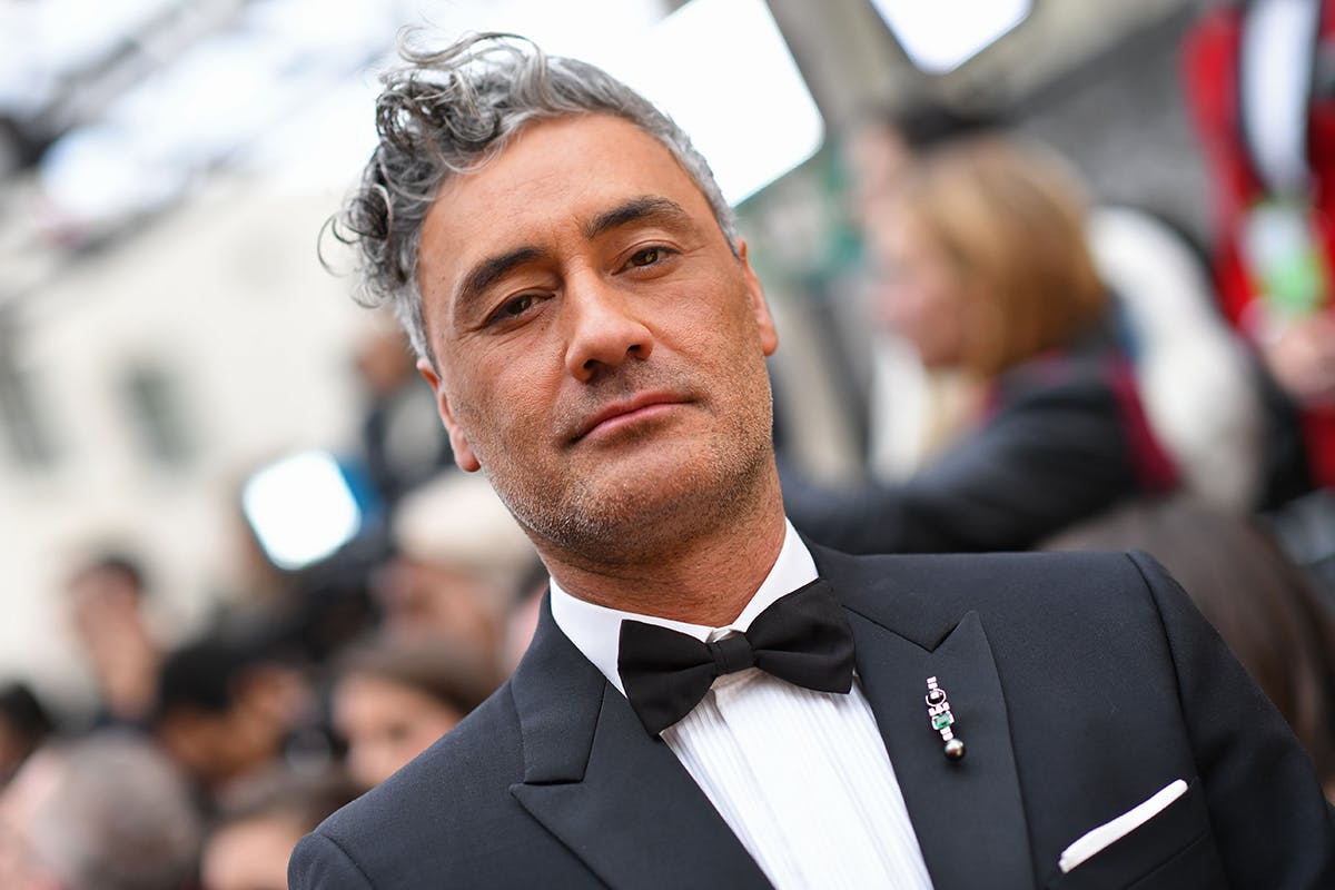 Taika Waititi tuxedo Oscars