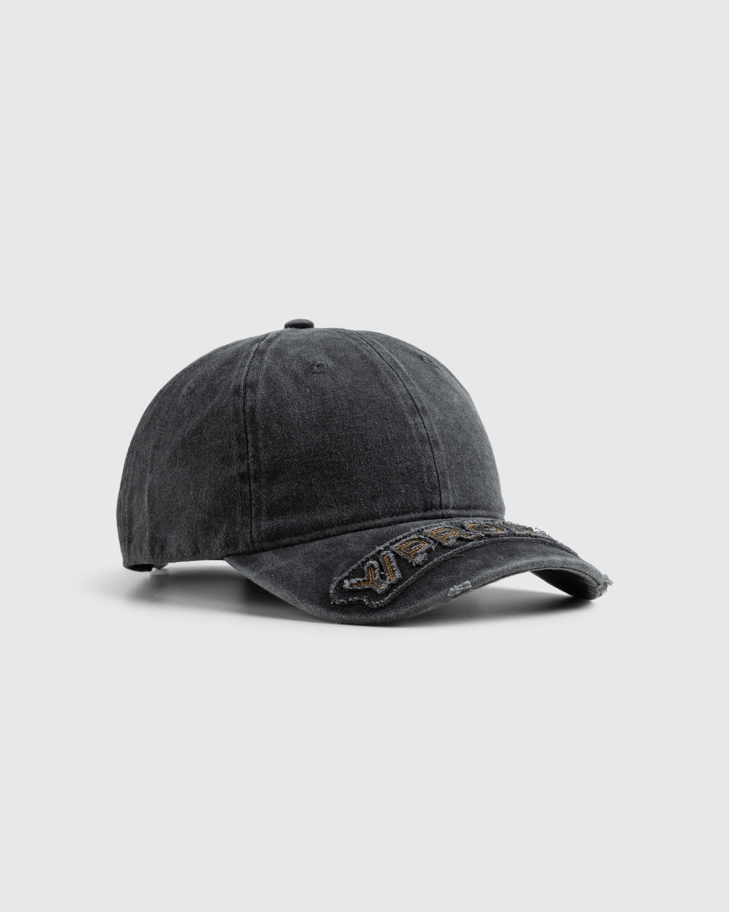 Y/Project – Baseball Cap Vintage Black - Hats - Black - Image 1
