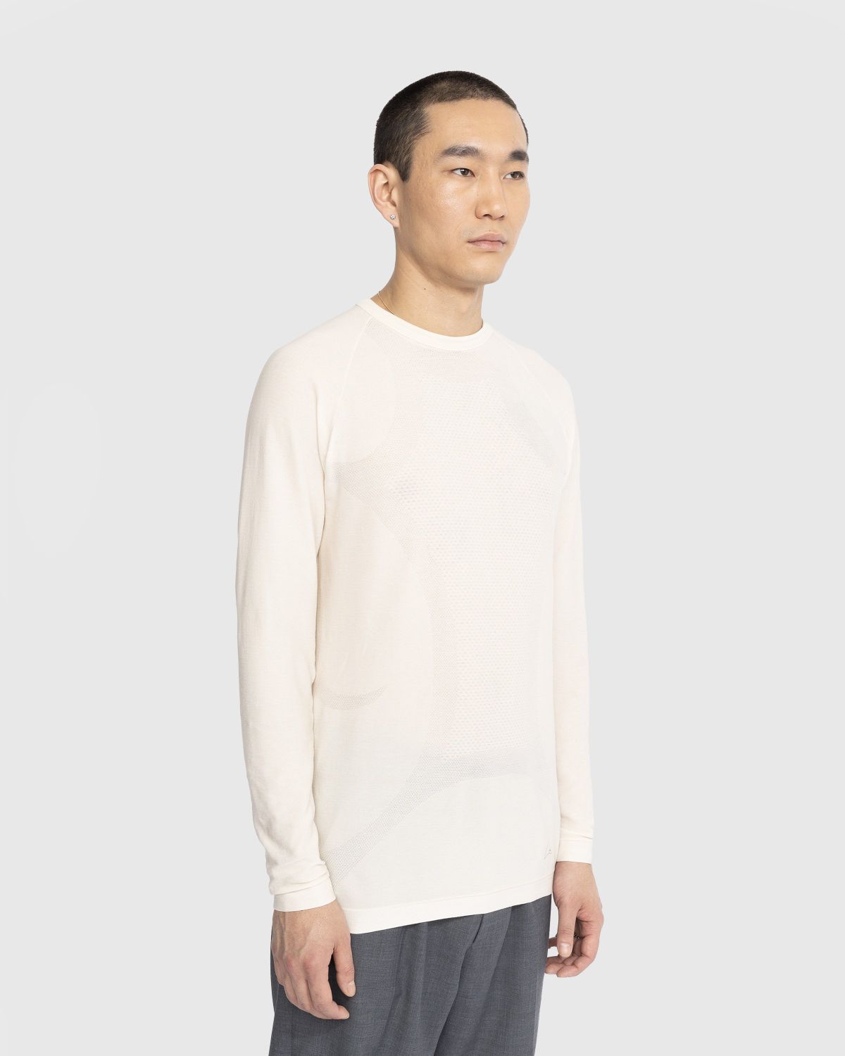 ROA – Seamless Longsleeve Cotton Shirt Beige - Longsleeves - Beige - Image 4