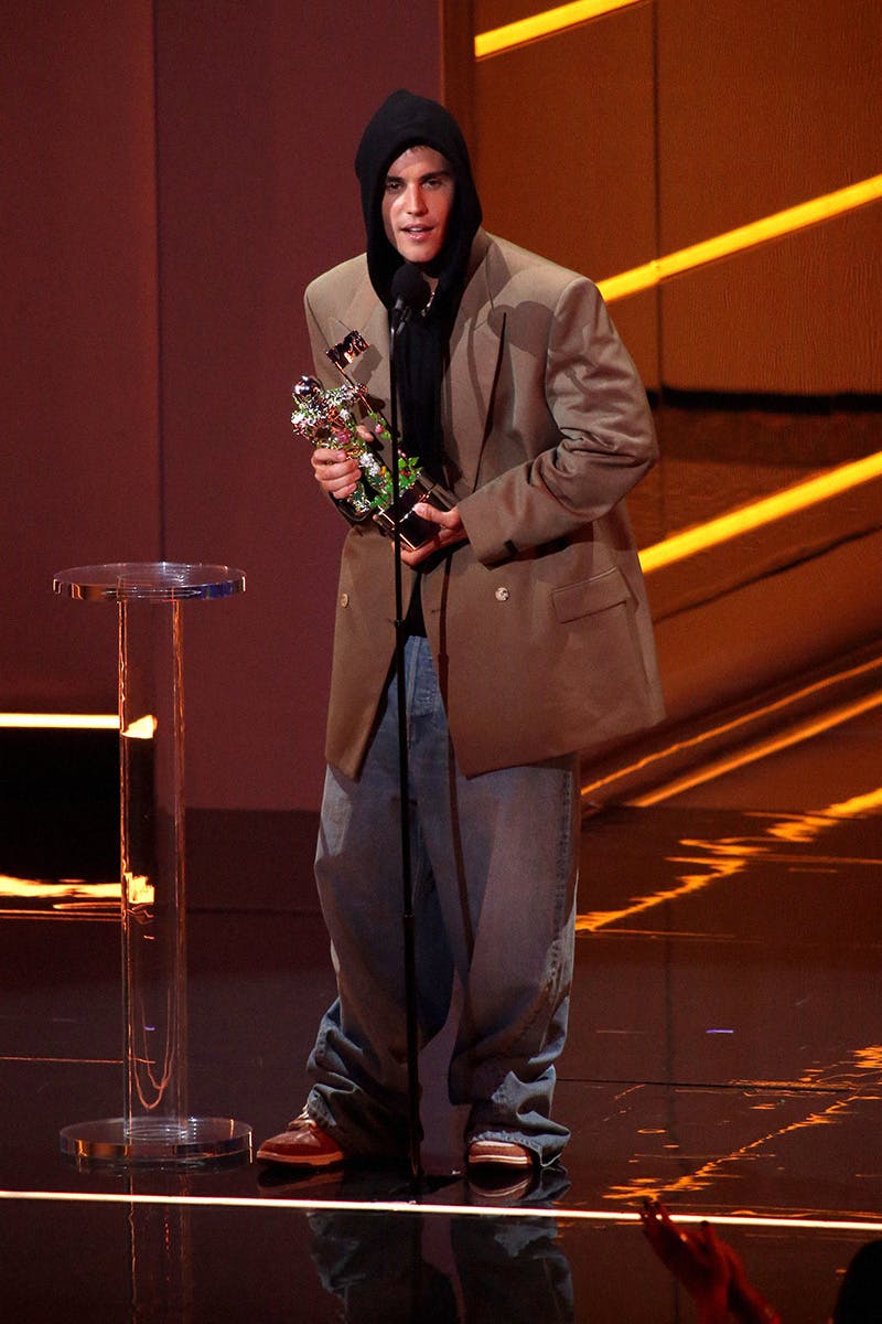 2021-mtv-vmas-looks-recap-12