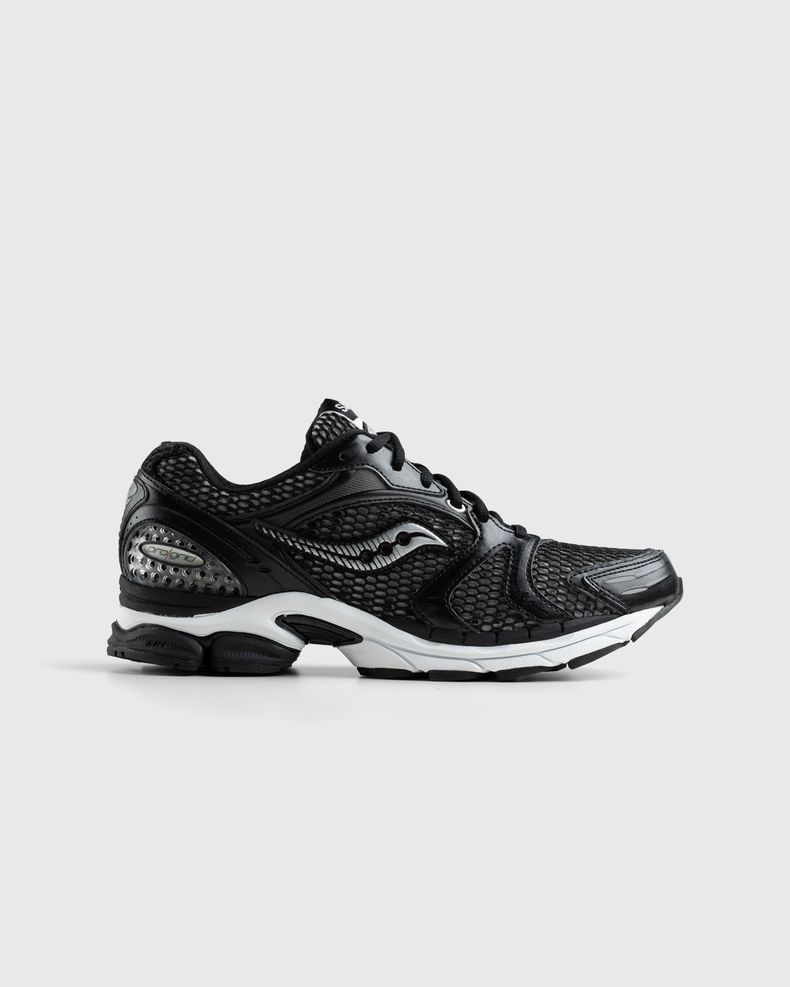 Saucony – ProGrid Triumph 4 Black