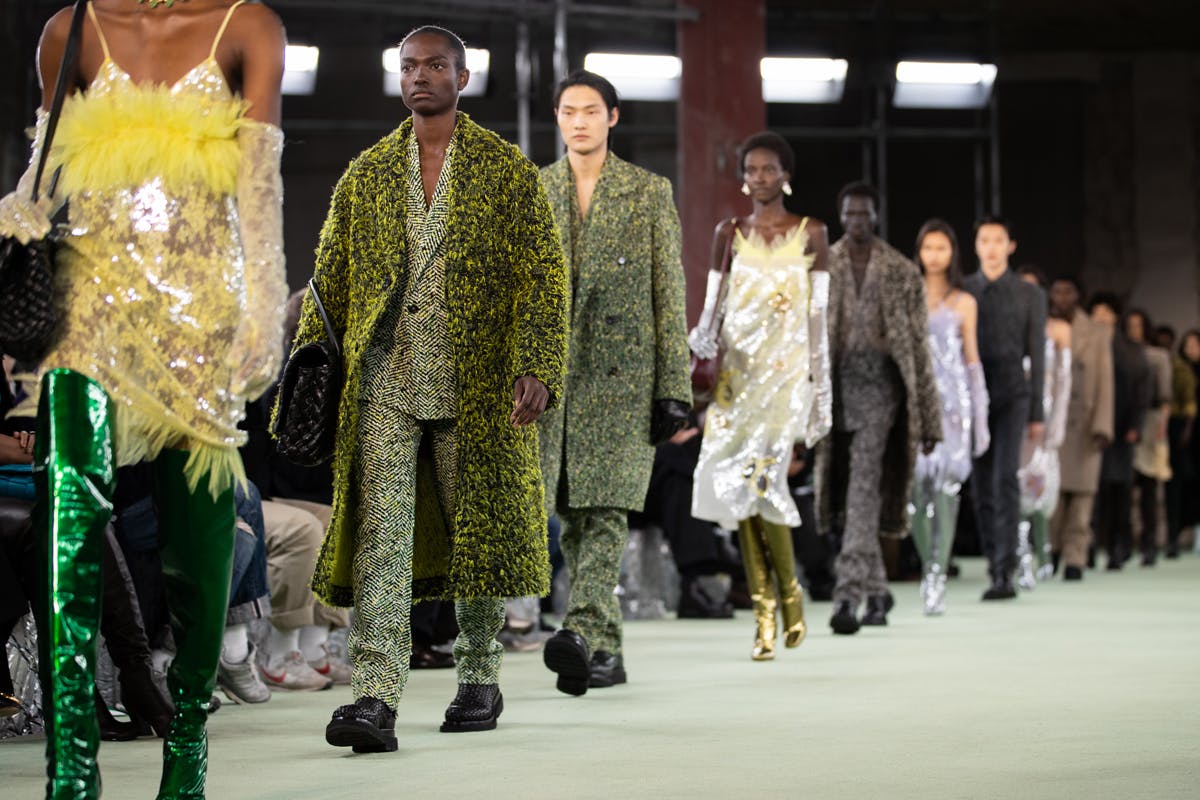 fw22-fashion-trends-faux-fur-hair-fleece (2)