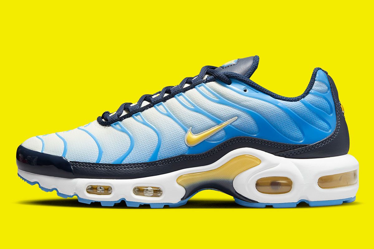Klimatiske bjerge luft At deaktivere Nike's Air Max Plus Receives a Familiar Blue & Yellow Makeover