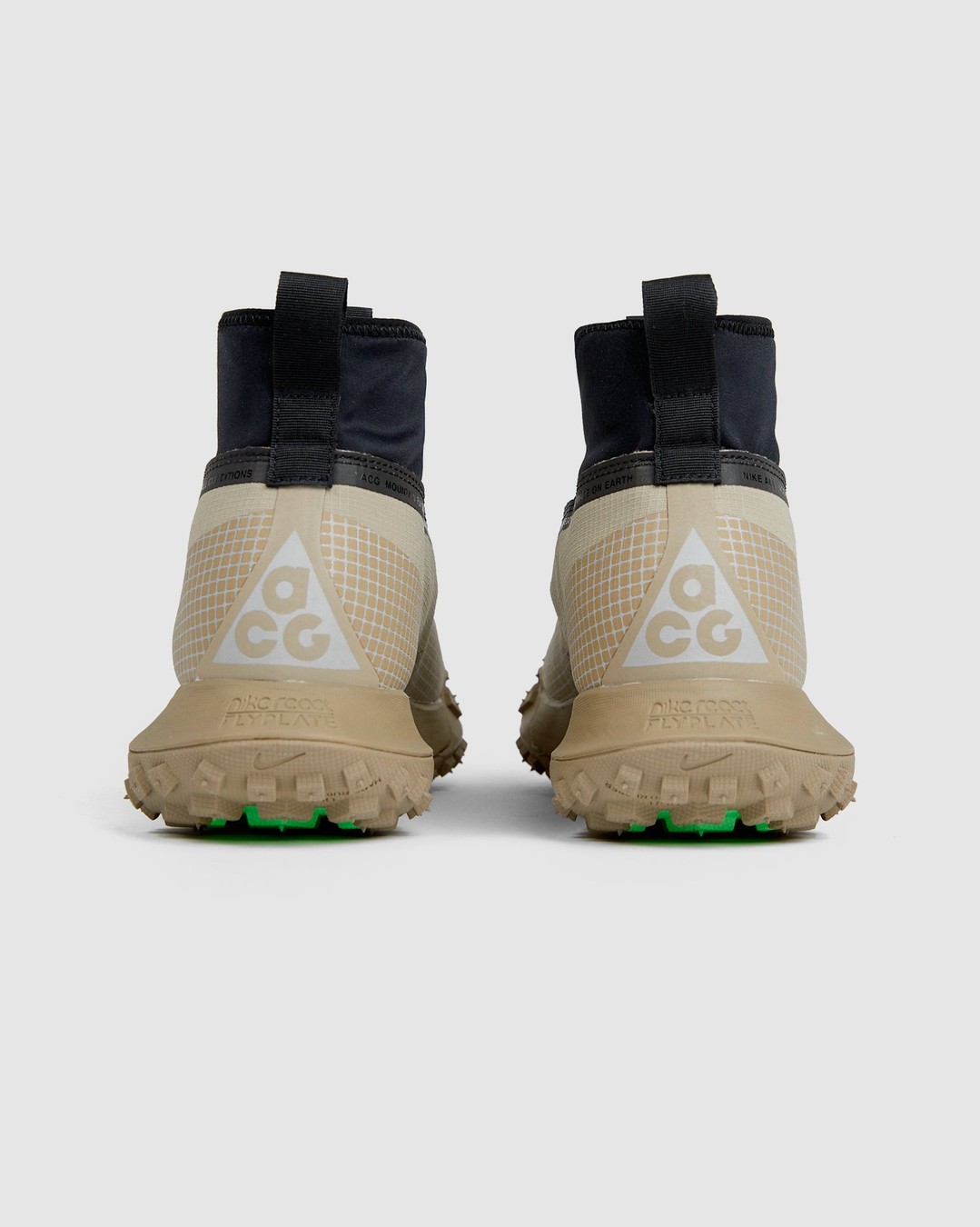 Nike ACG – Gore-Tex Mountain Fly Khaki - Sneakers - Beige - Image 3