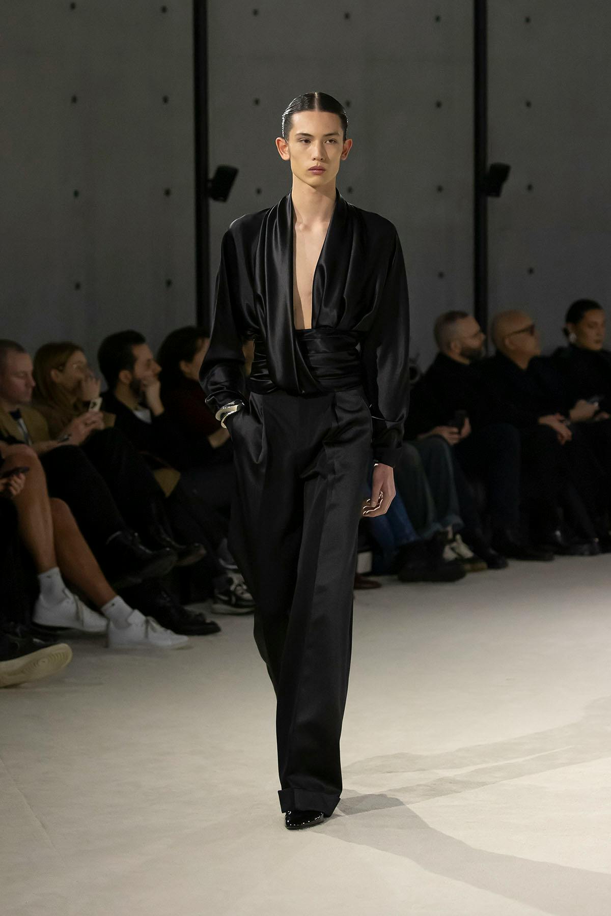 saint-laurent-fall-2023-menswear-4