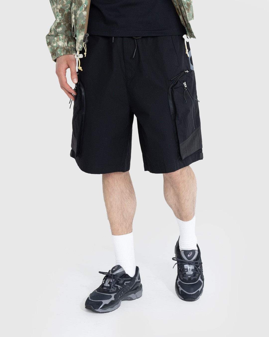 A-Cold-Wall* – Overset Tech Shorts Black - Shorts - Black - Image 2