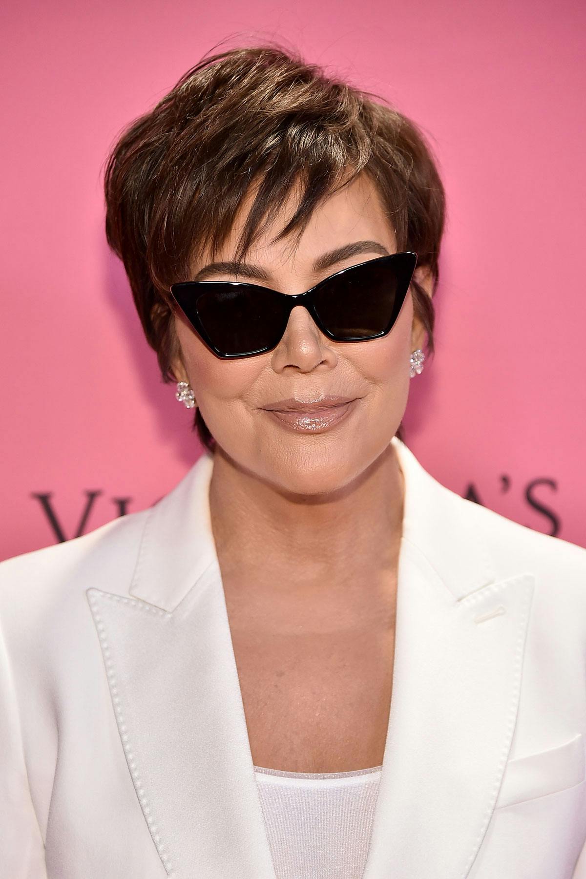 krissed-tiktok-krissing-meme-kris-jenner-explained-01