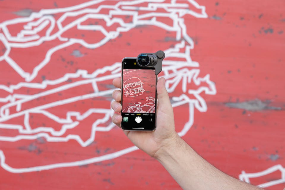 olloclip-iphone-x-mobile-lens-set-and-slim-case-02