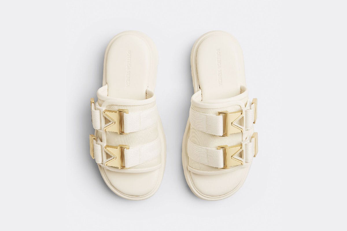 Bottega Veneta's Flash Slide Sandal Is This Summer's It-Shoe Bottega Veneta's Flash Slide Sandal Is This Summer's It-Shoe