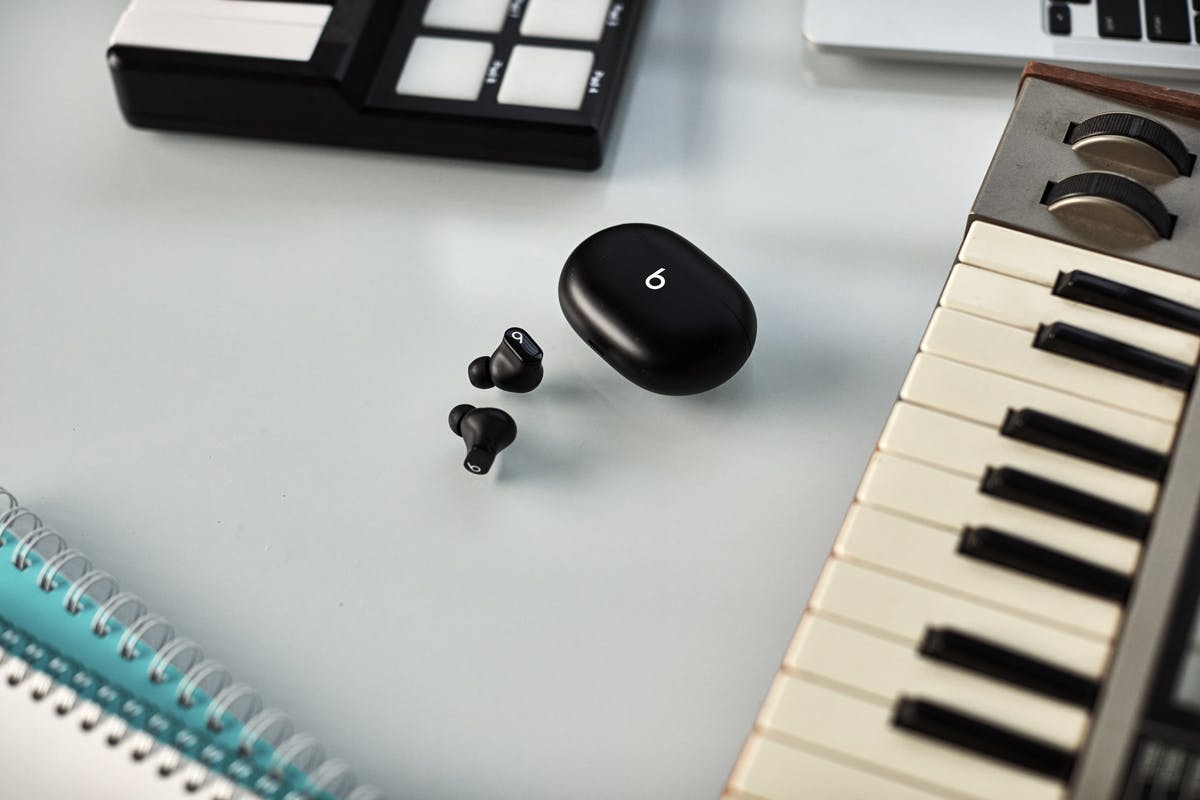 apple-beats-studio-buds- (3)