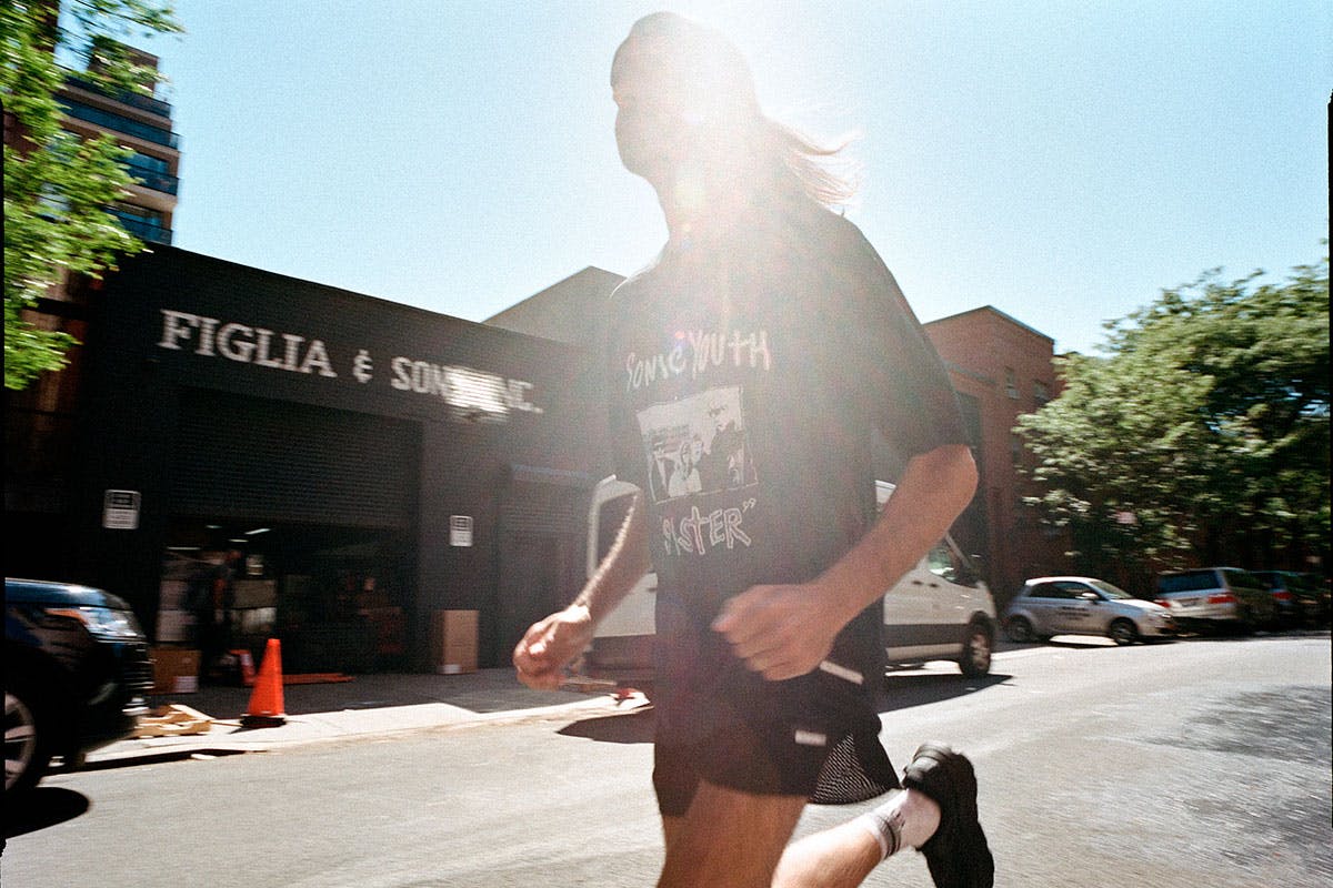 satisfy-running-sonic-youth-collection-04