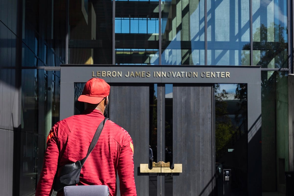 nike-lebron-james-innovation-center- (3)