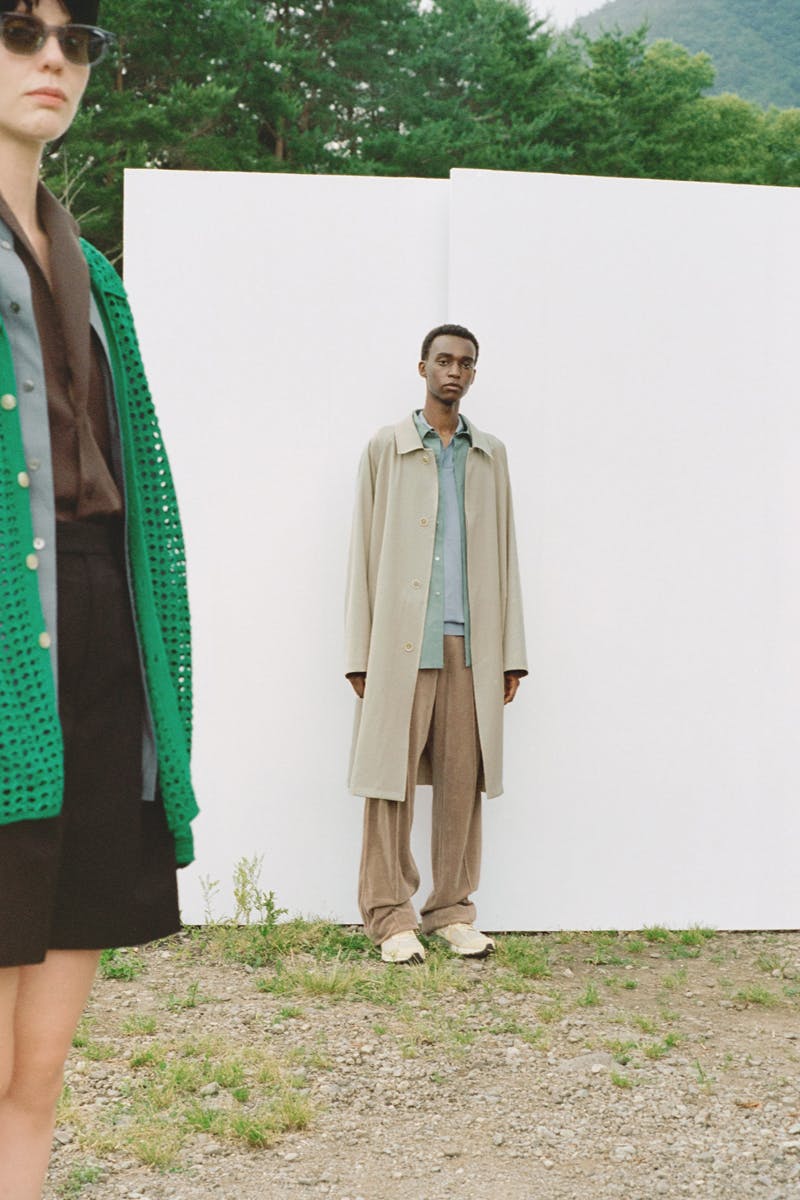 auralee-ss22-collection-new-balance-2002r (15)