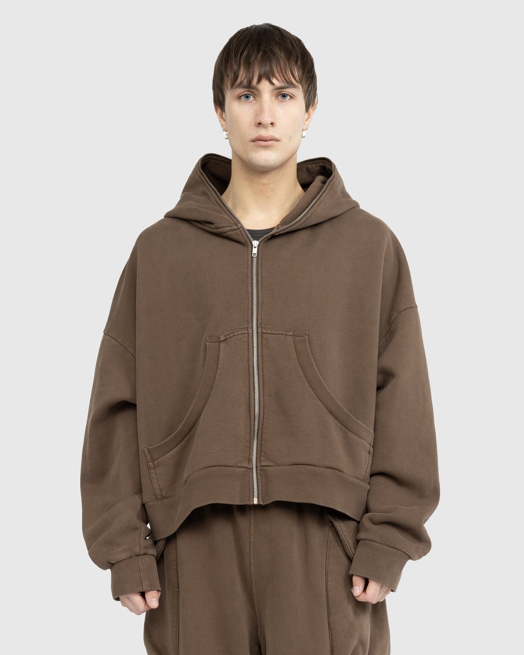 Cropped zip-up cotton hoodie in brown - Entire Studios