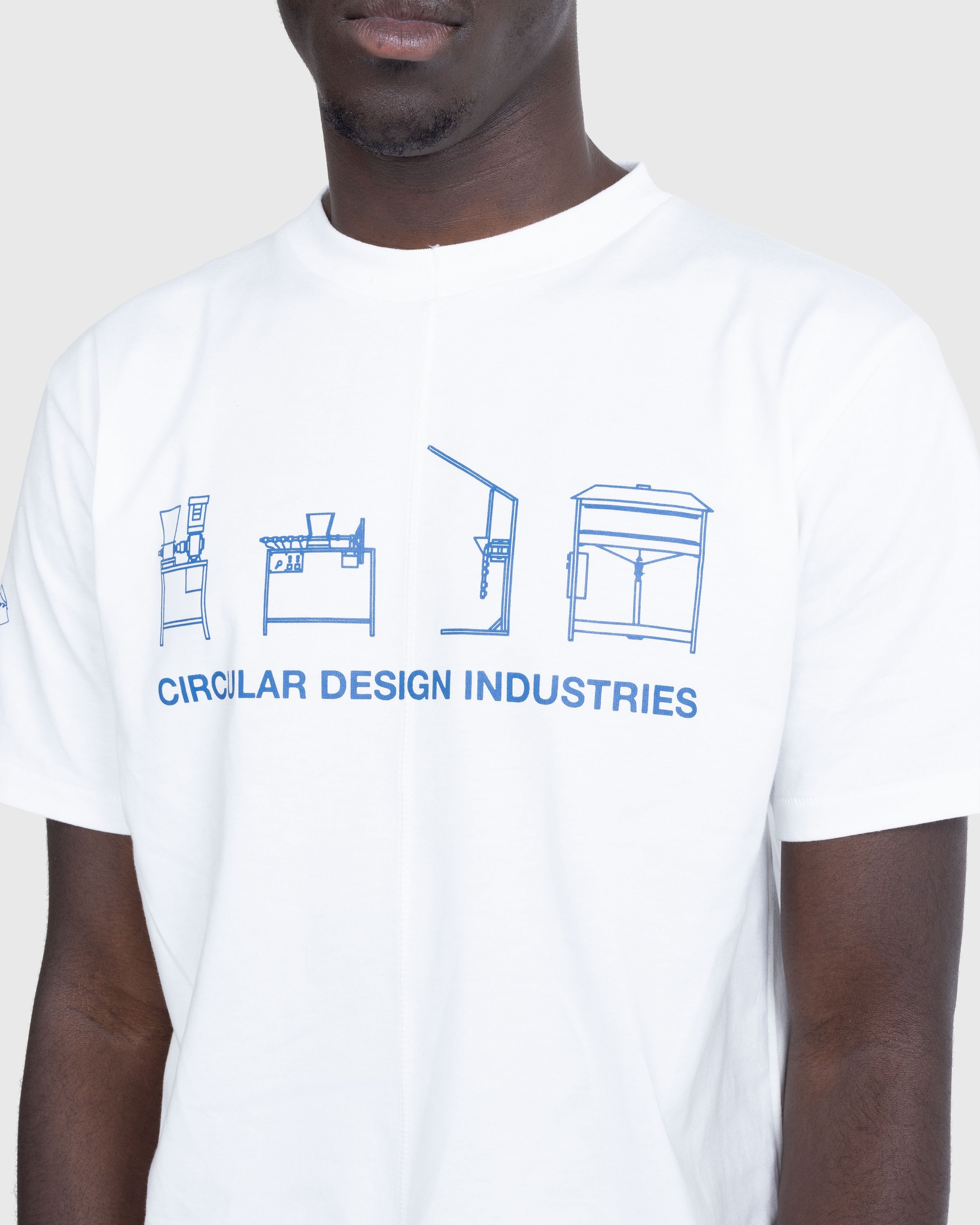Space Available Studio – Circular Industries T-Shirt White - T-shirts - White - Image 6