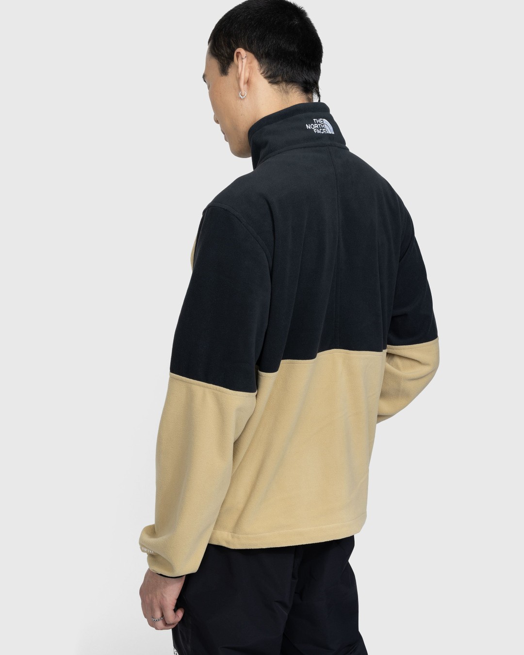 The North Face – TNF Polartec 100 Quarter-Zip Deep Grass Beige - Fleece - Green - Image 3