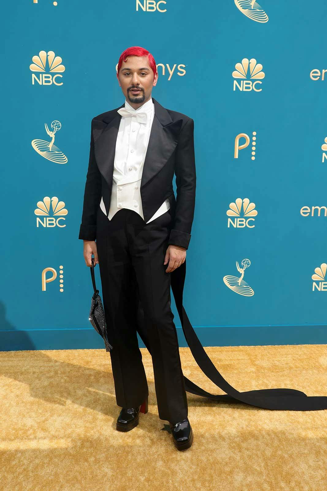 emmys-2022-best-dressed-outfits-red-carpet-1