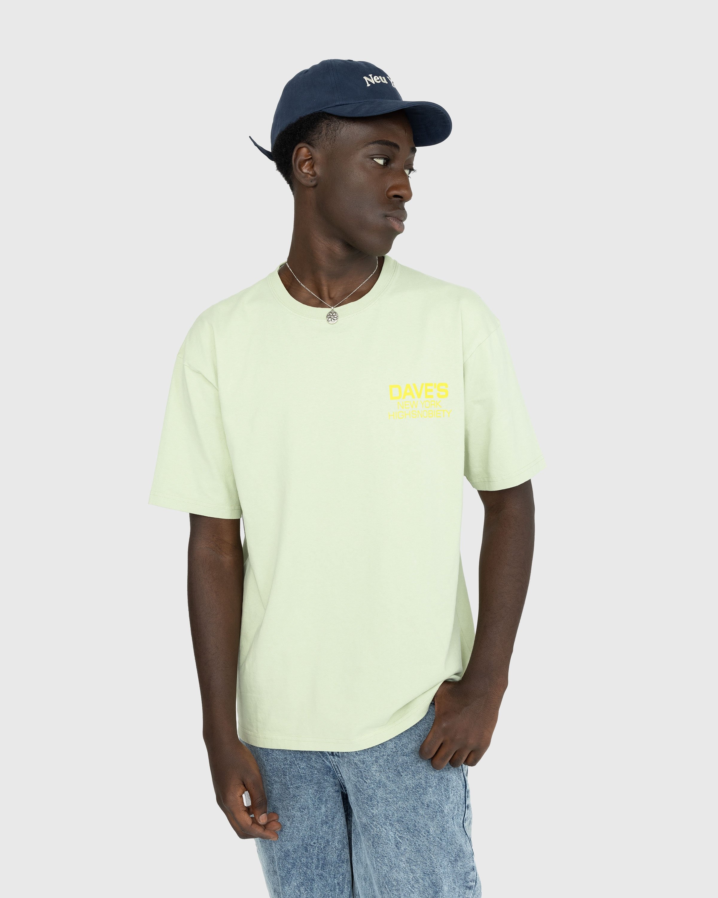 Dave's New York x Highsnobiety – T-Shirt Sage  - T-shirts - Green - Image 3