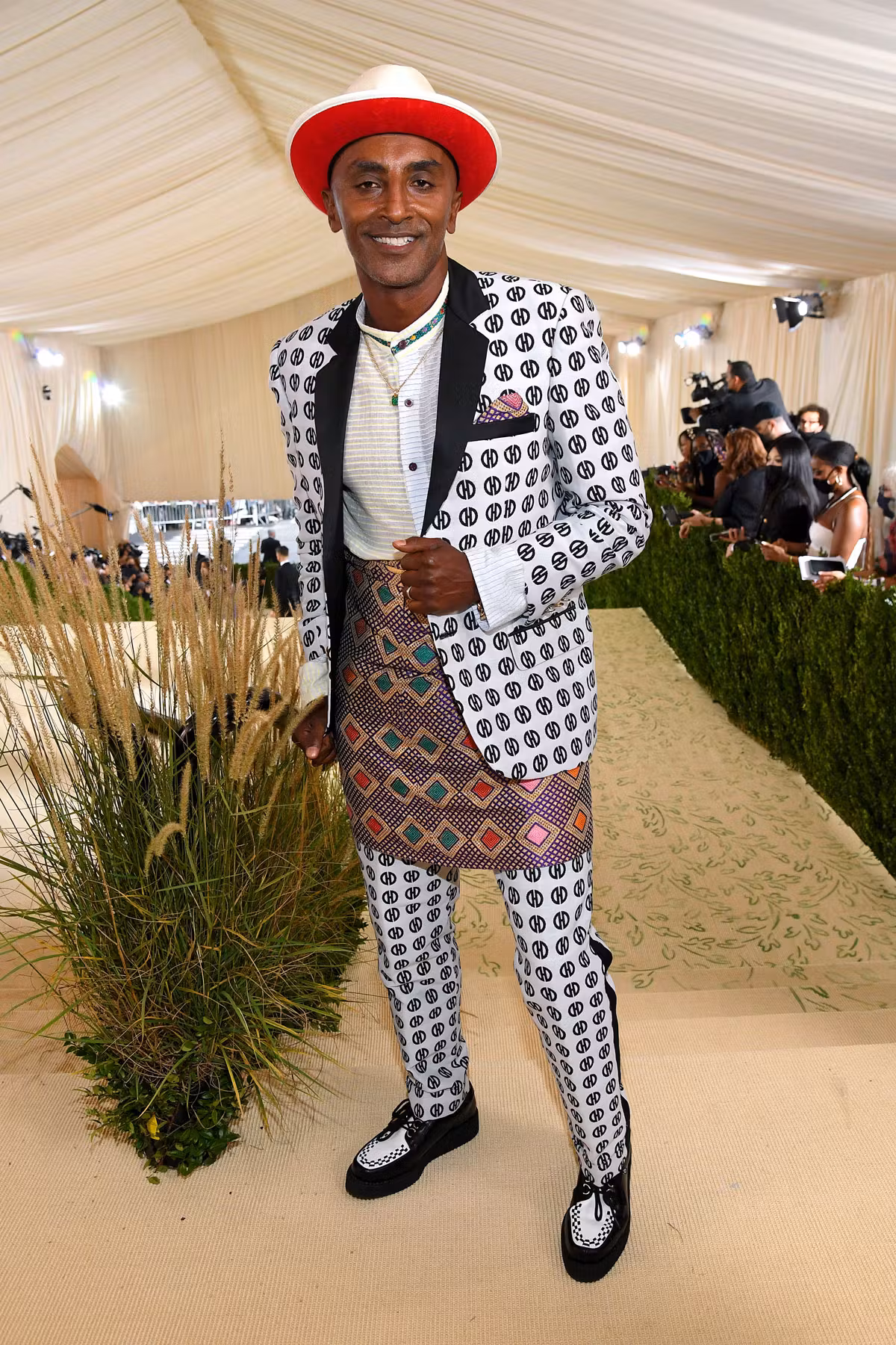 met gala 2021 celebrity style looks best outfits red carpet worst