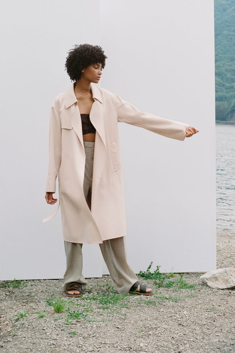 auralee-ss22-collection-new-balance-2002r (14)
