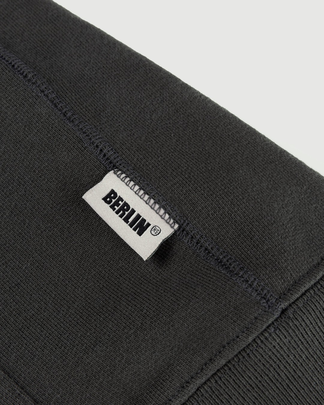 Highsnobiety – BERLIN, BERLIN 3 Zip Hoodie Black - Sweats - Black - Image 4