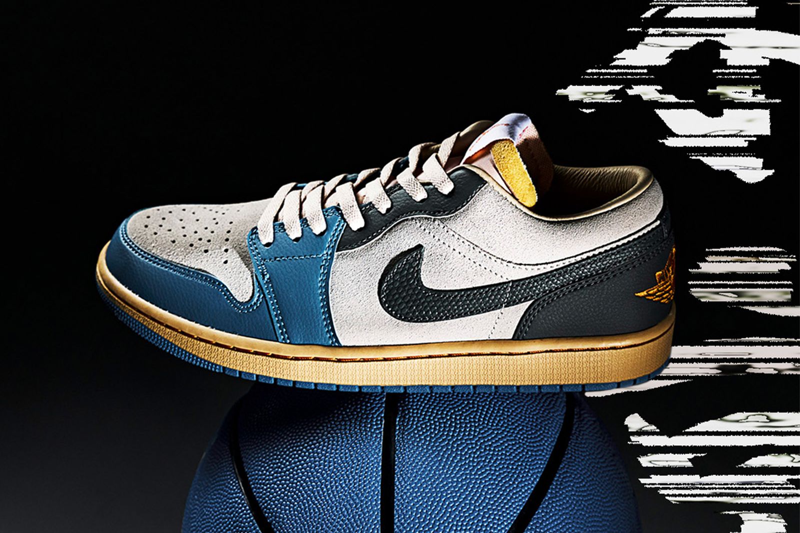 Nike Air Jordan 1 Low SE “Tokyo Vintage: