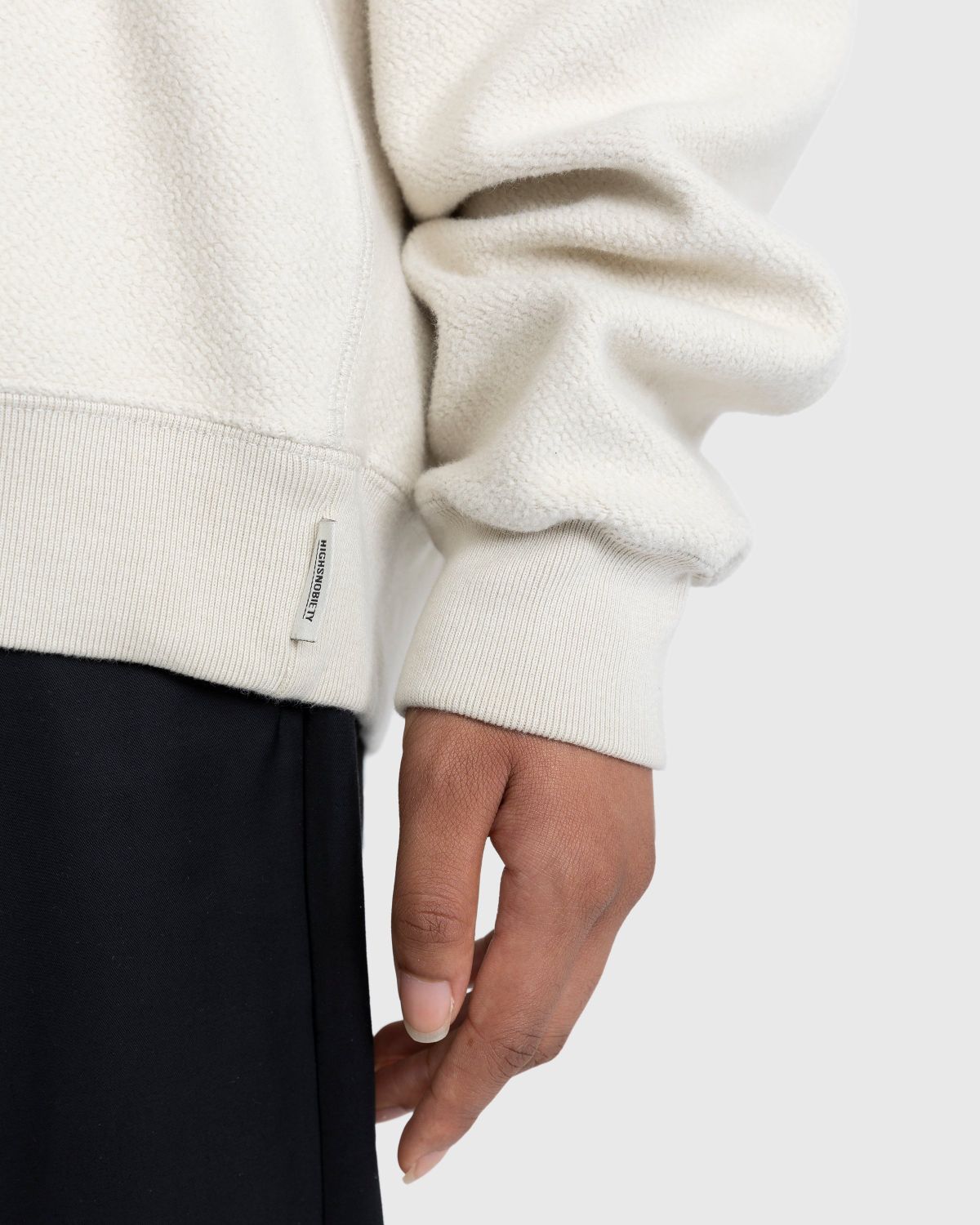 Highsnobiety – Script Logo Reverse Fleece Crew Beige - Sweats - Beige - Image 6