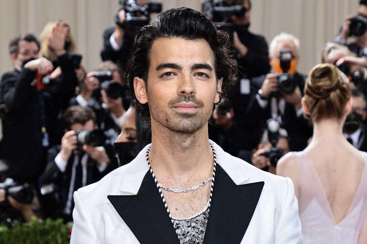 Joe Jonas Partners With Cosmetic Injectable Xeomin