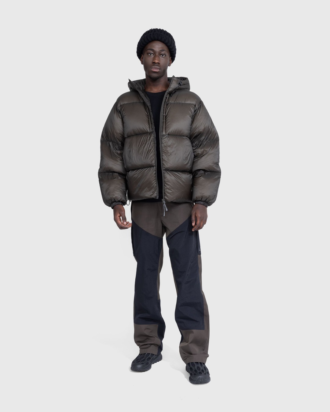 ROA – Heavy Down Jacket Olive - Outerwear - Green - Image 3