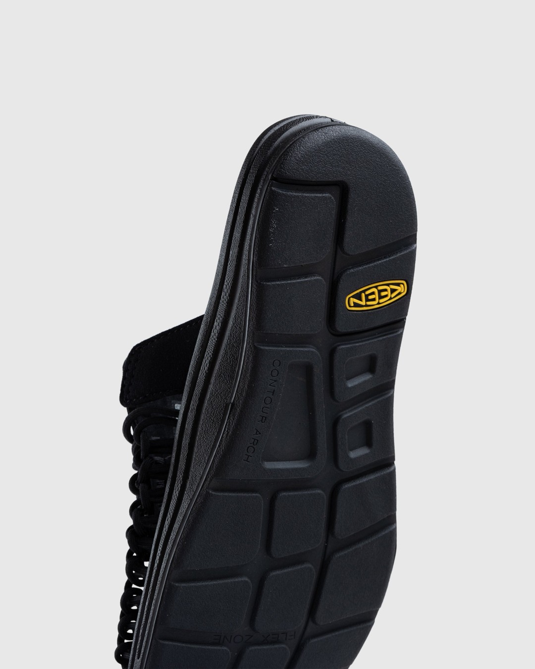 Keen – Uneek II Slide Black - Sandals & Slides - Black - Image 6