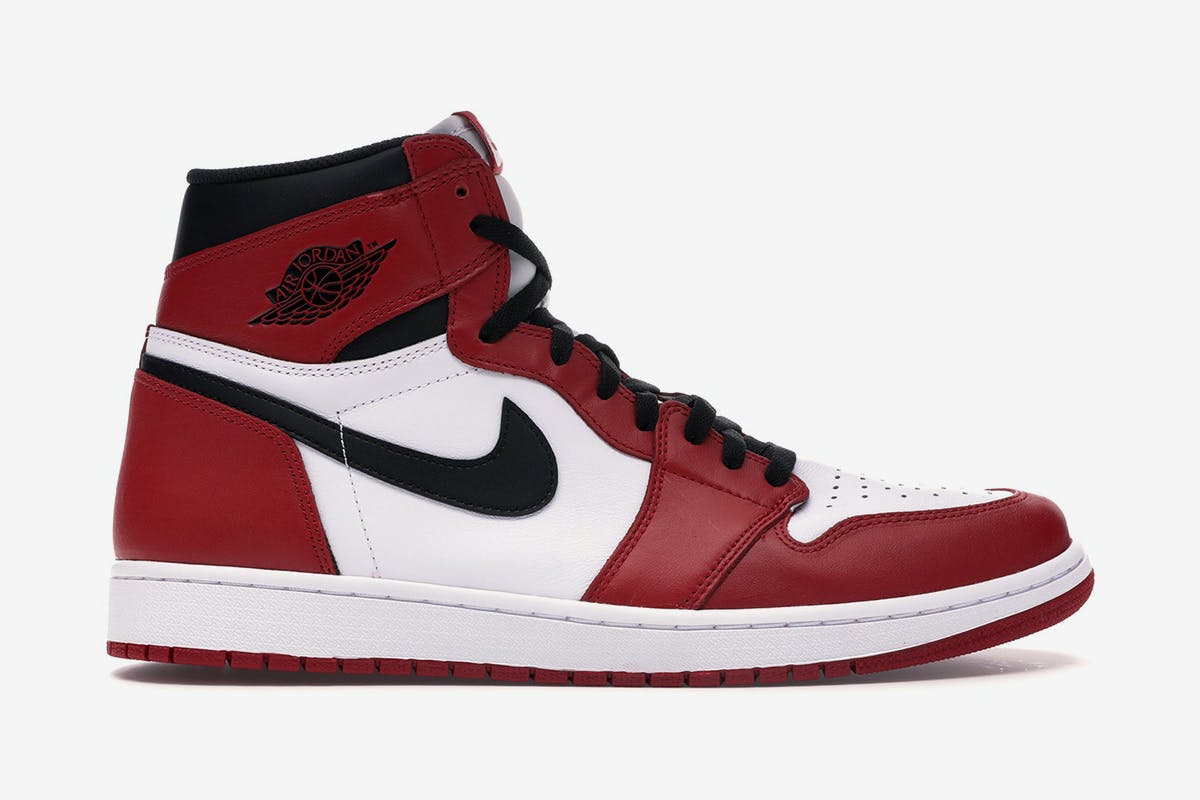 køn Fæstning Søgemaskine markedsføring Air Jordan 1 "Chicago" Resale Price Soars After 'The Last Dance'