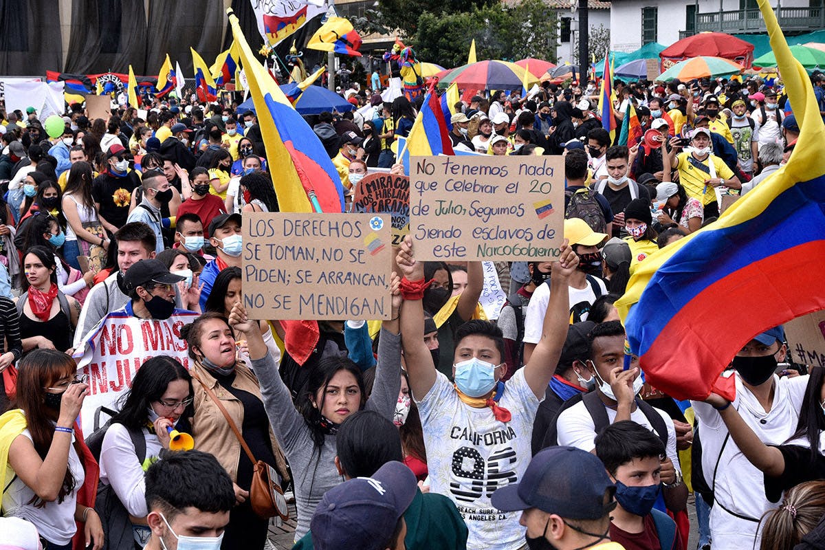 colombian-youth-strike-08