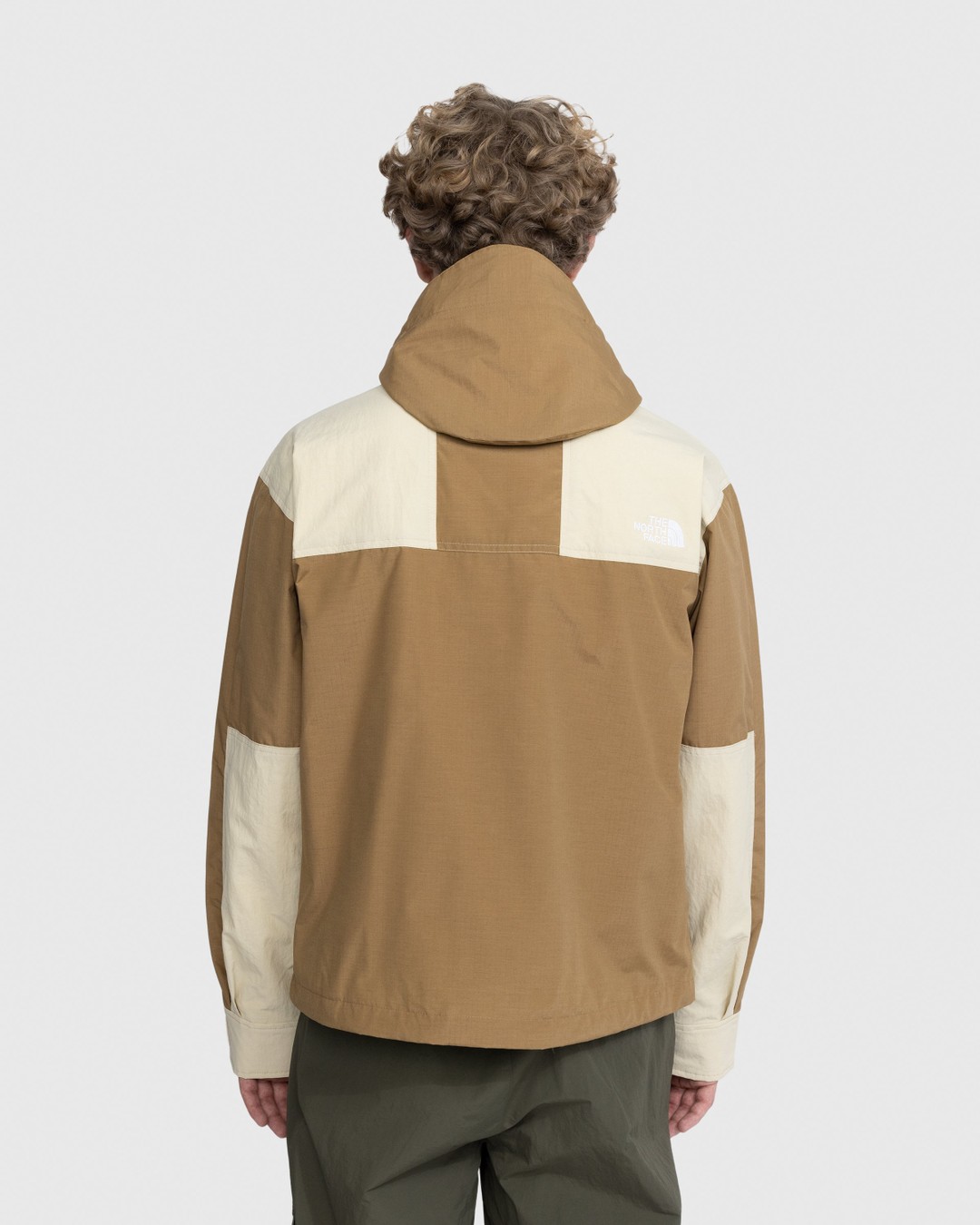The North Face – ‘86 Low-Fi Hi-Tek Mountain Jacket Utility Brown/Gravel - Outerwear - Brown - Image 4