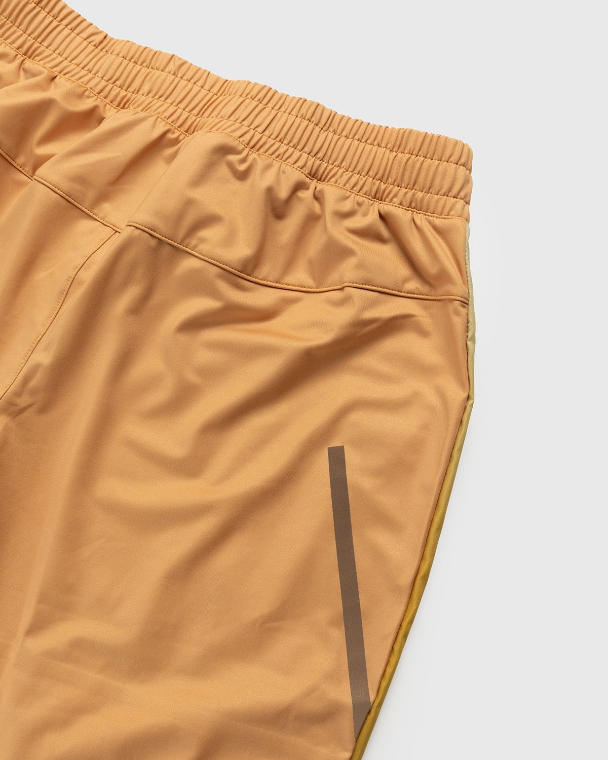 Loewe x On – Women's Technical Running Pants Gradient Orange - Pants - Orange - Image 4