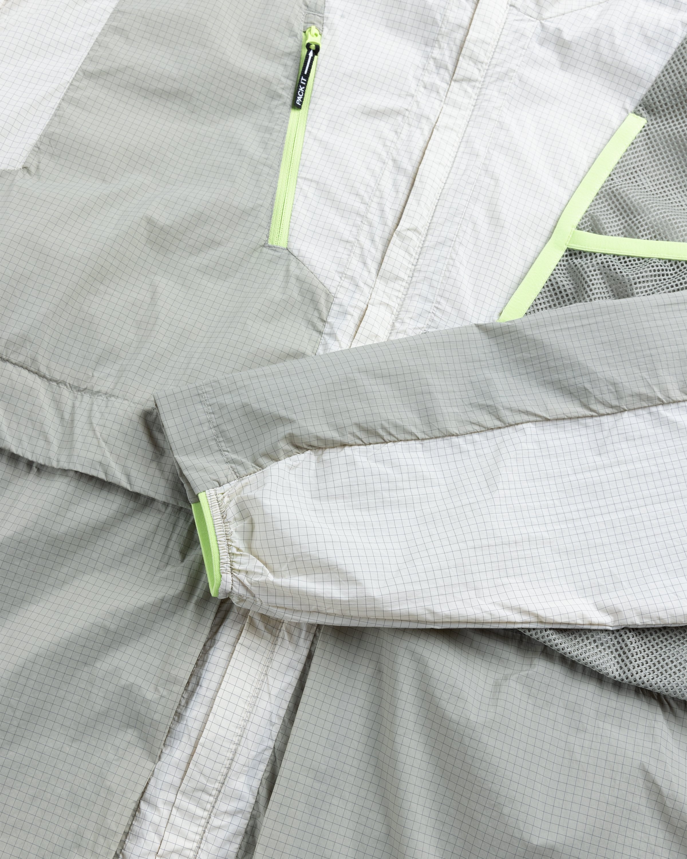 Adidas – U Voyager Light Windbreaker Aluminum/Feather Grey - Outerwear - Beige - Image 5