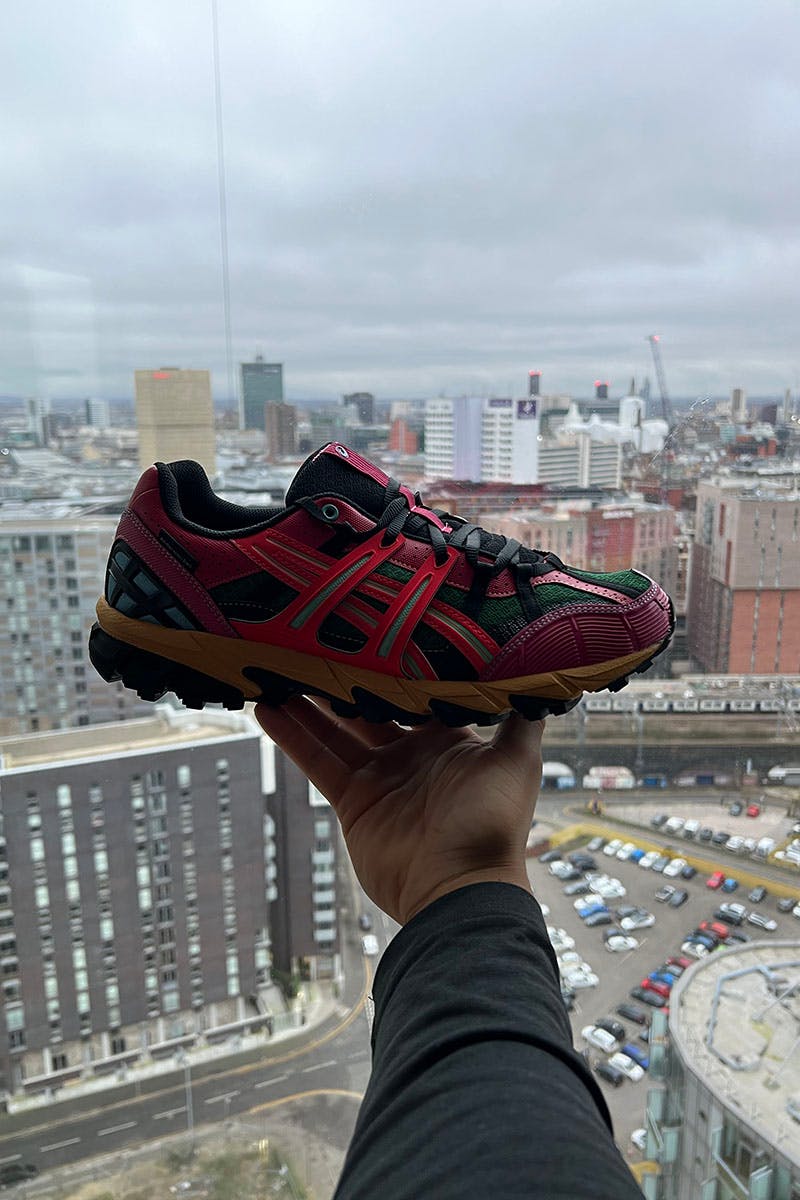 andersson-bell-asics-in-hand1