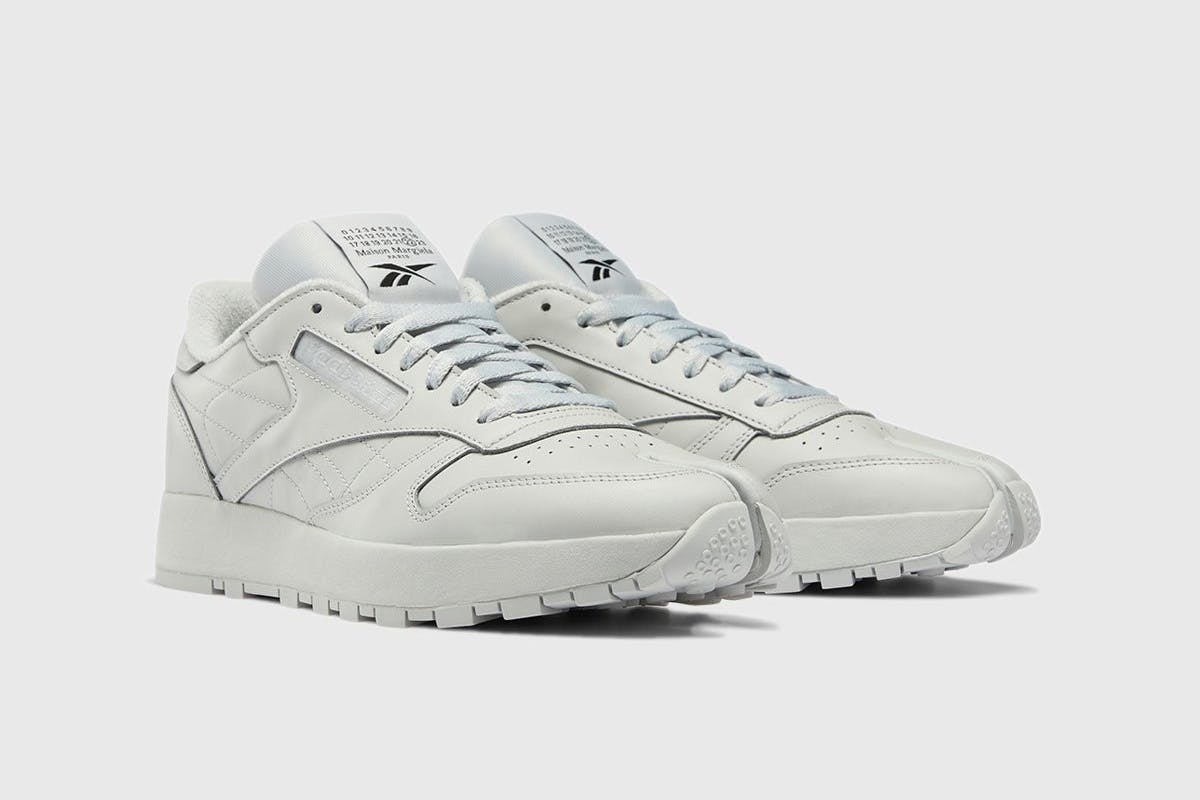 maison-margiela-reebok-classic-leather-tabi-red-grey-release-date-price-012