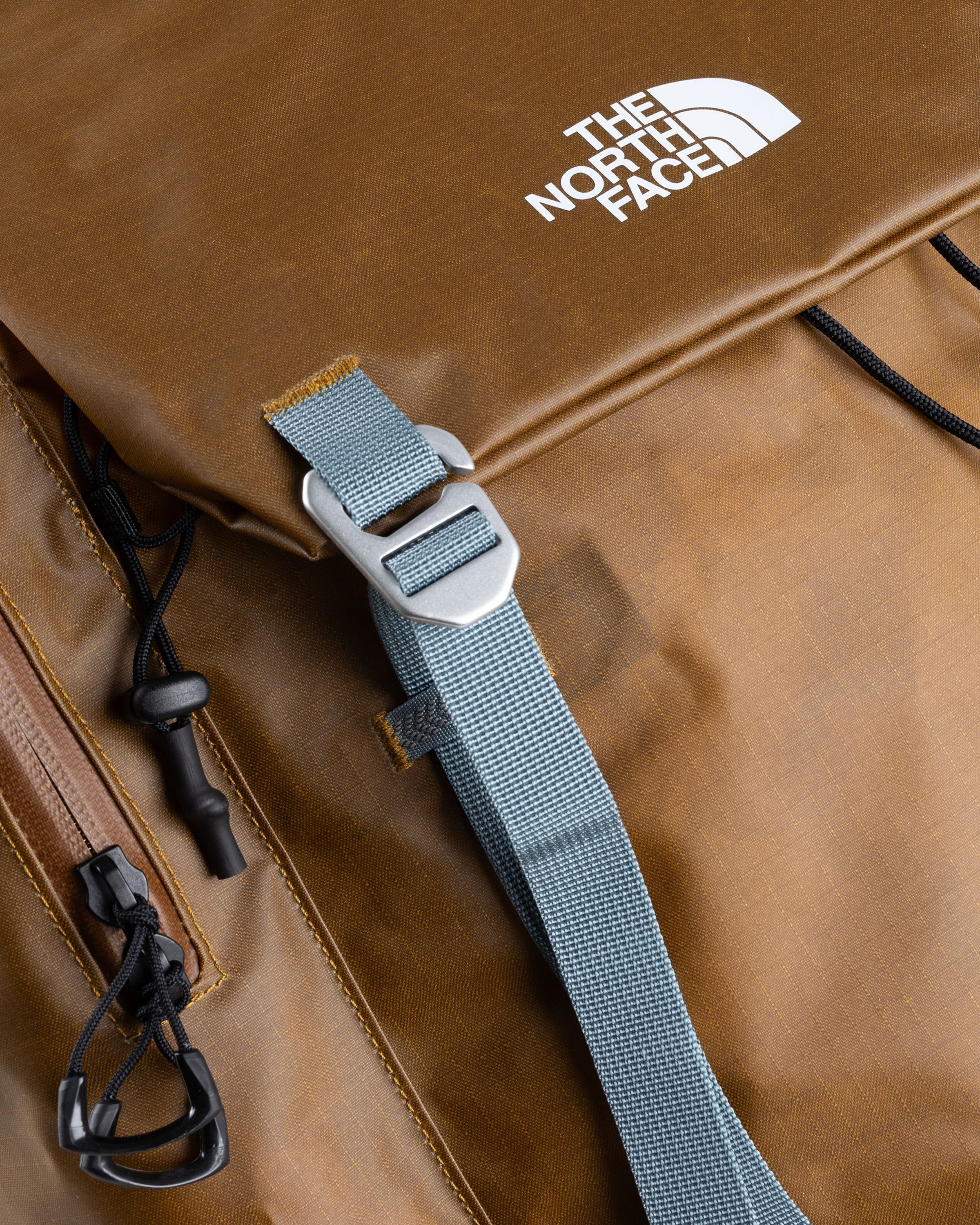 North face hot sale backpack buckle