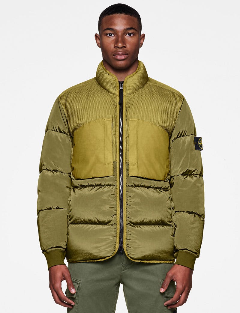 Stone island collection outlet