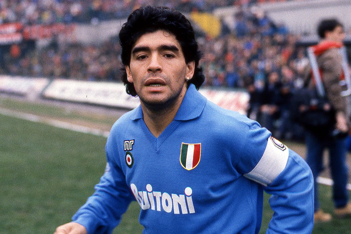 a-look-back-at-maradona-80s-02