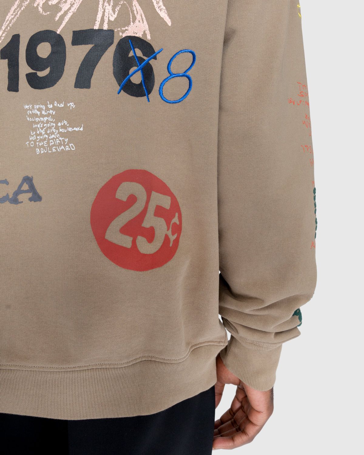 Highsnobiety – New York Line Hoodie Dark Beige - Sweats - Brown - Image 7