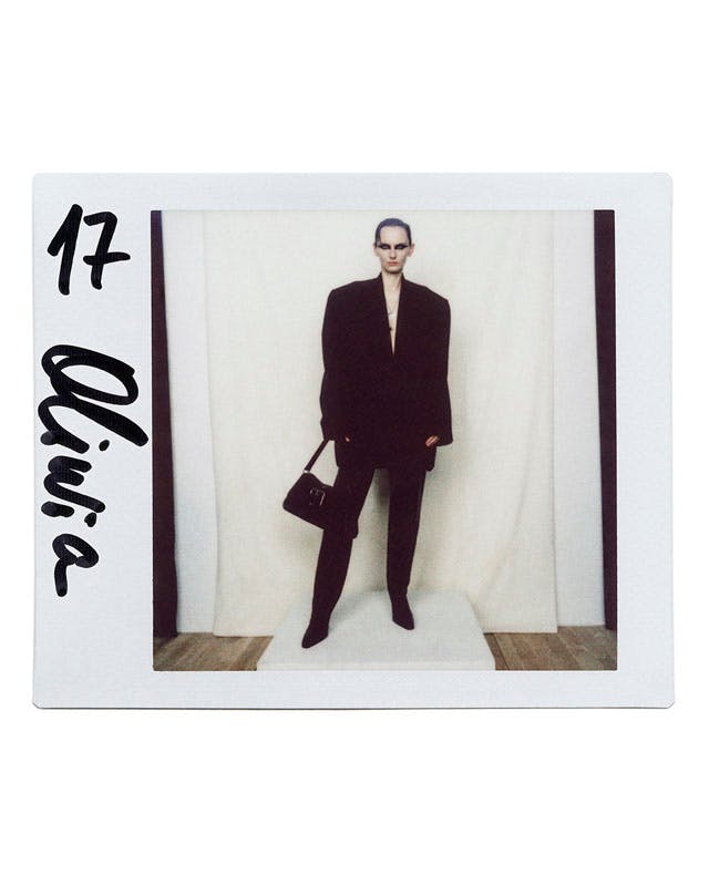 BALENCIAGA_FALL22_LOOK17_OLIWIA