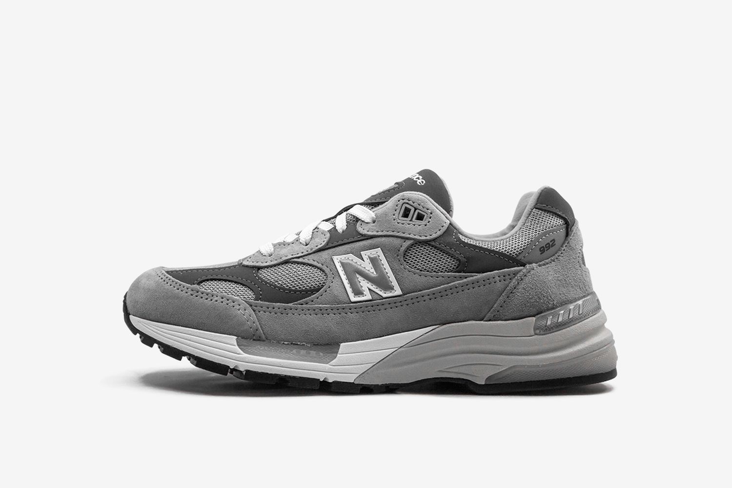 992