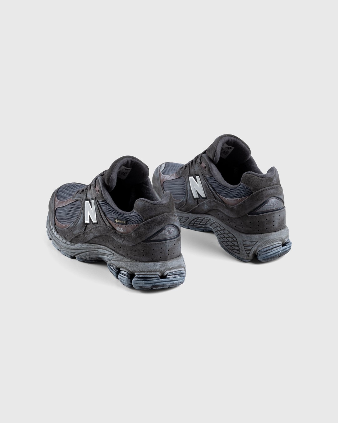New Balance – M2002RXA Magnet | Highsnobiety Shop